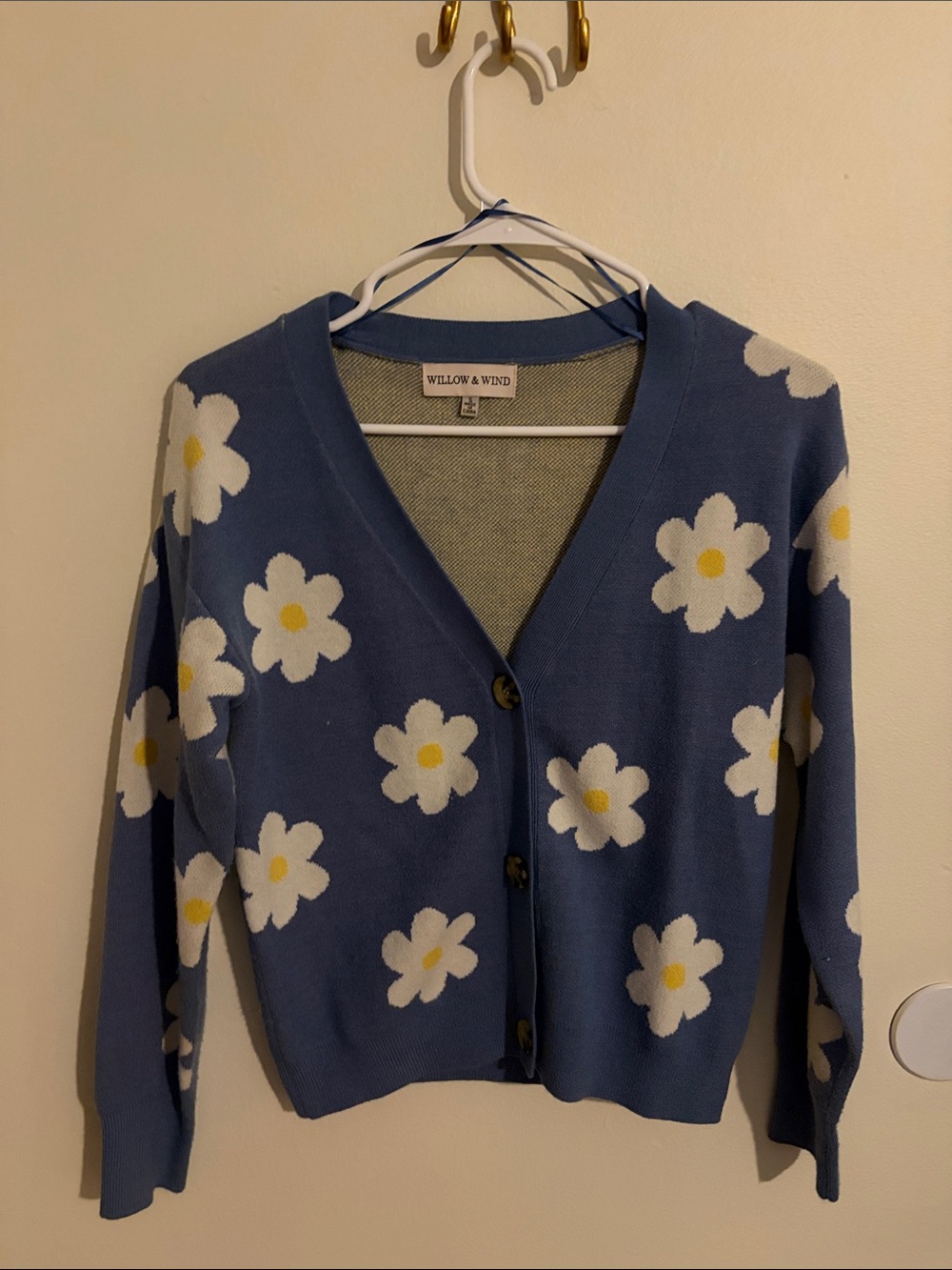 Willow & Wind Blue Daisy V‑Neck Cardigan